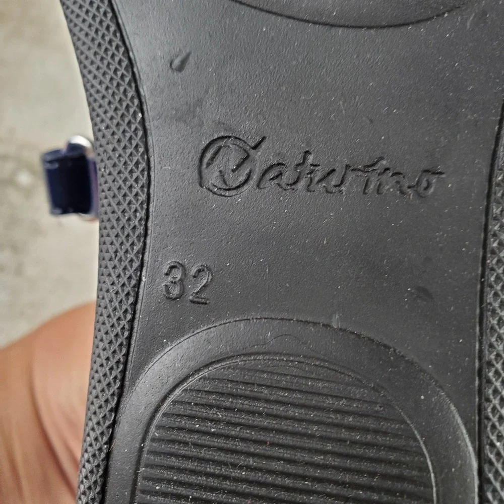 Naturino Pavia 2 Girls Shoes Sz 1.5 Blue Leather Round Toe Hook & Loop Strap